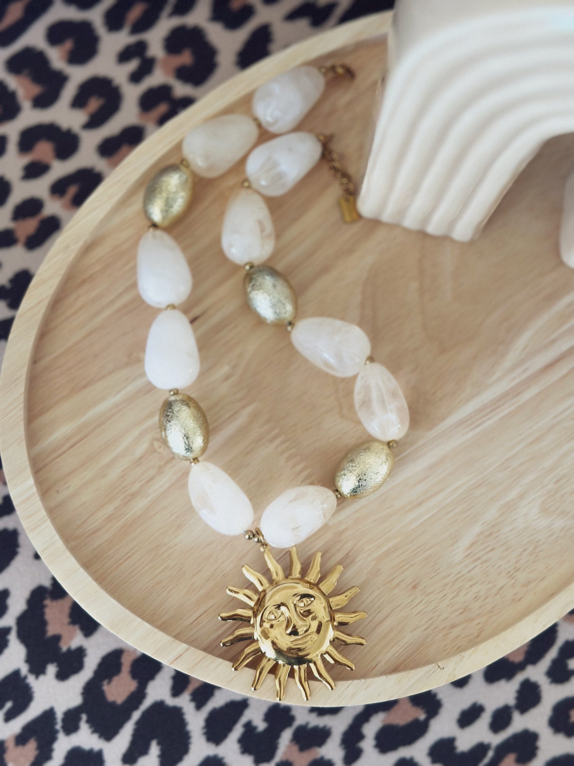 Collier Soline – Soleil blanc & doré