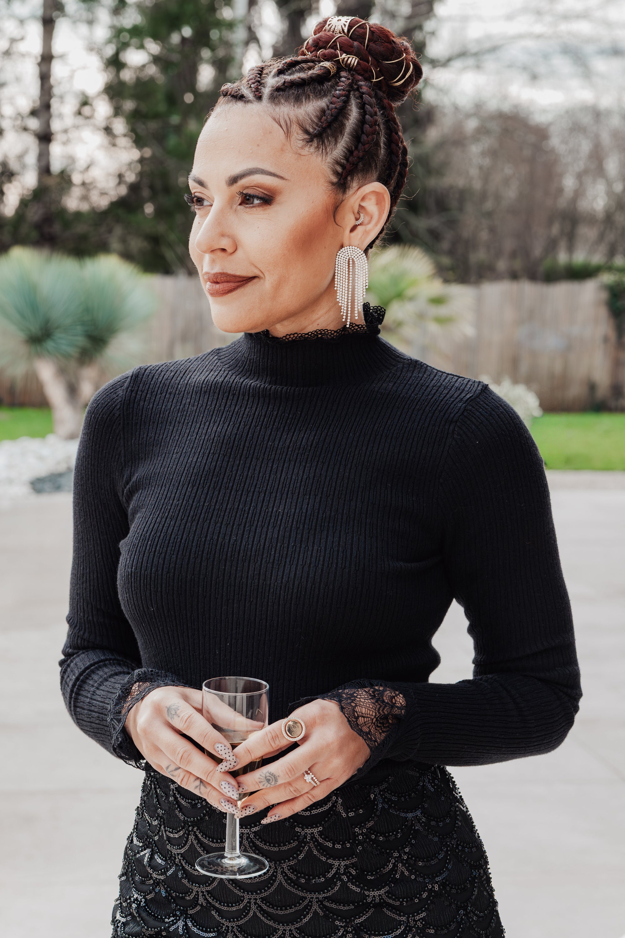 Pull Farah - col montant noir à dentelle