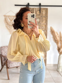 Léna Blouse - Yellow ruffled collar