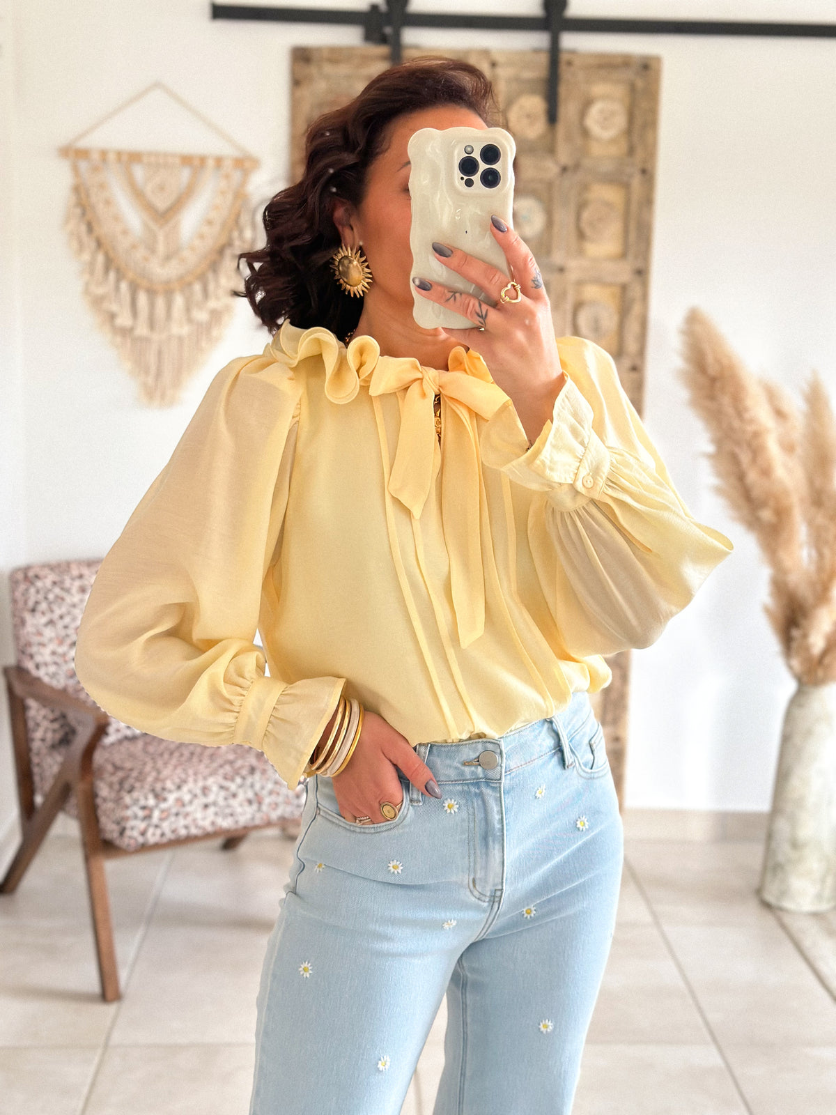Léna Blouse - Yellow ruffled collar