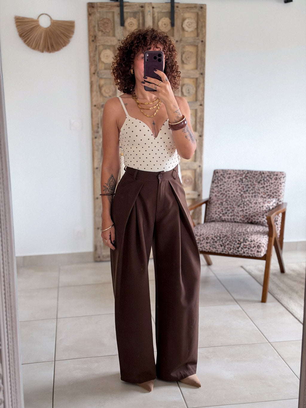 Body Suzanne - Sculptant beige à pois chocolat