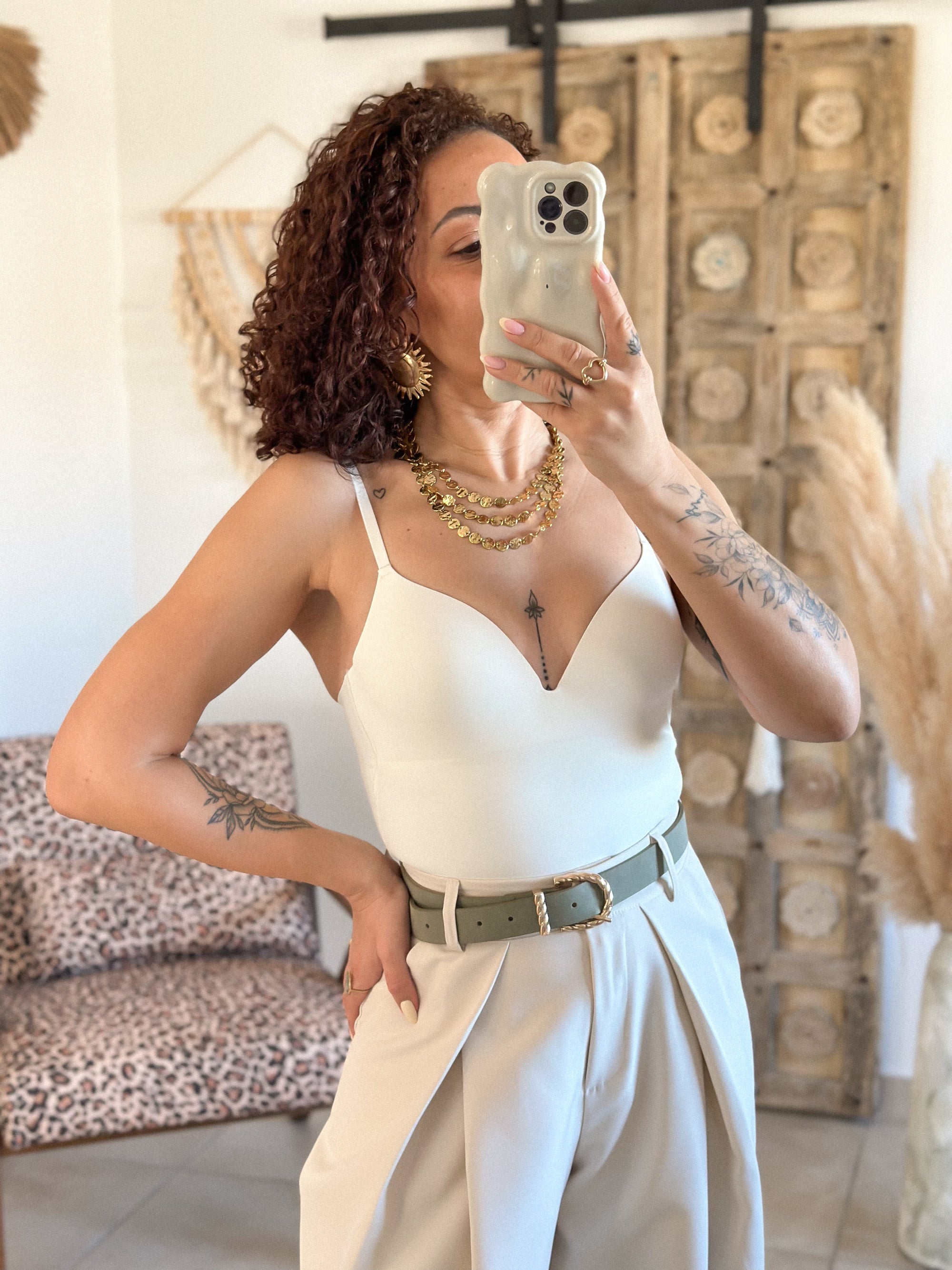 Body Joa - Sculptant ivoire