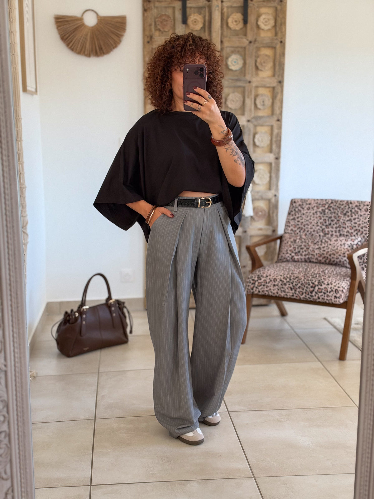 Pantalon Jess – Gris à fines rayures