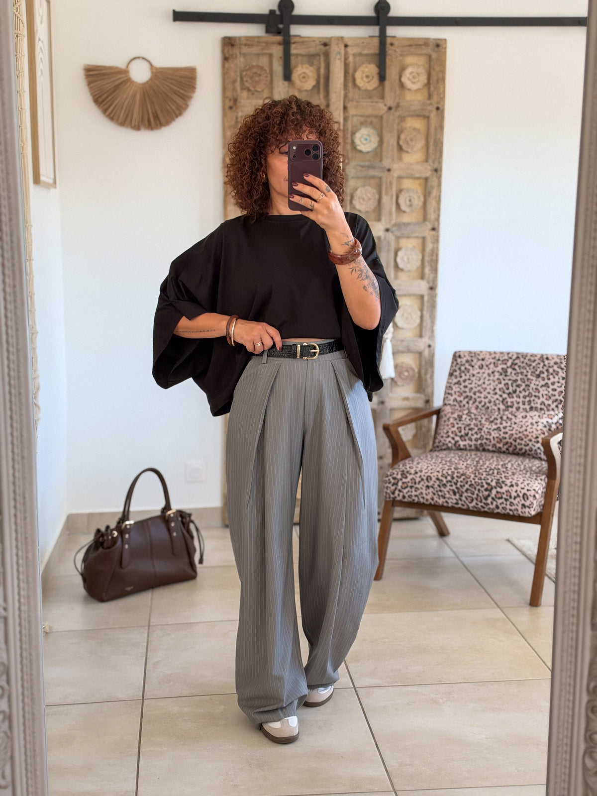 Pantalon Jess – Gris à fines rayures