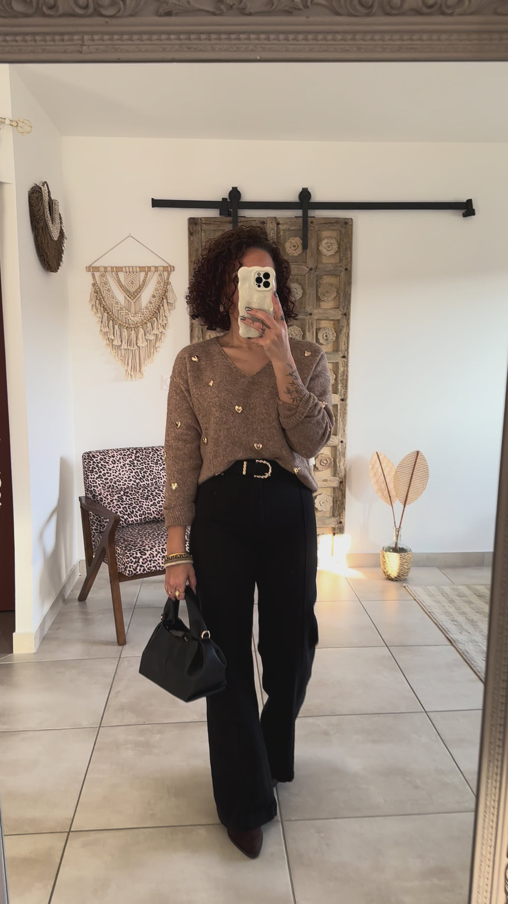 Pull Thaïs - col V camel à cœurs