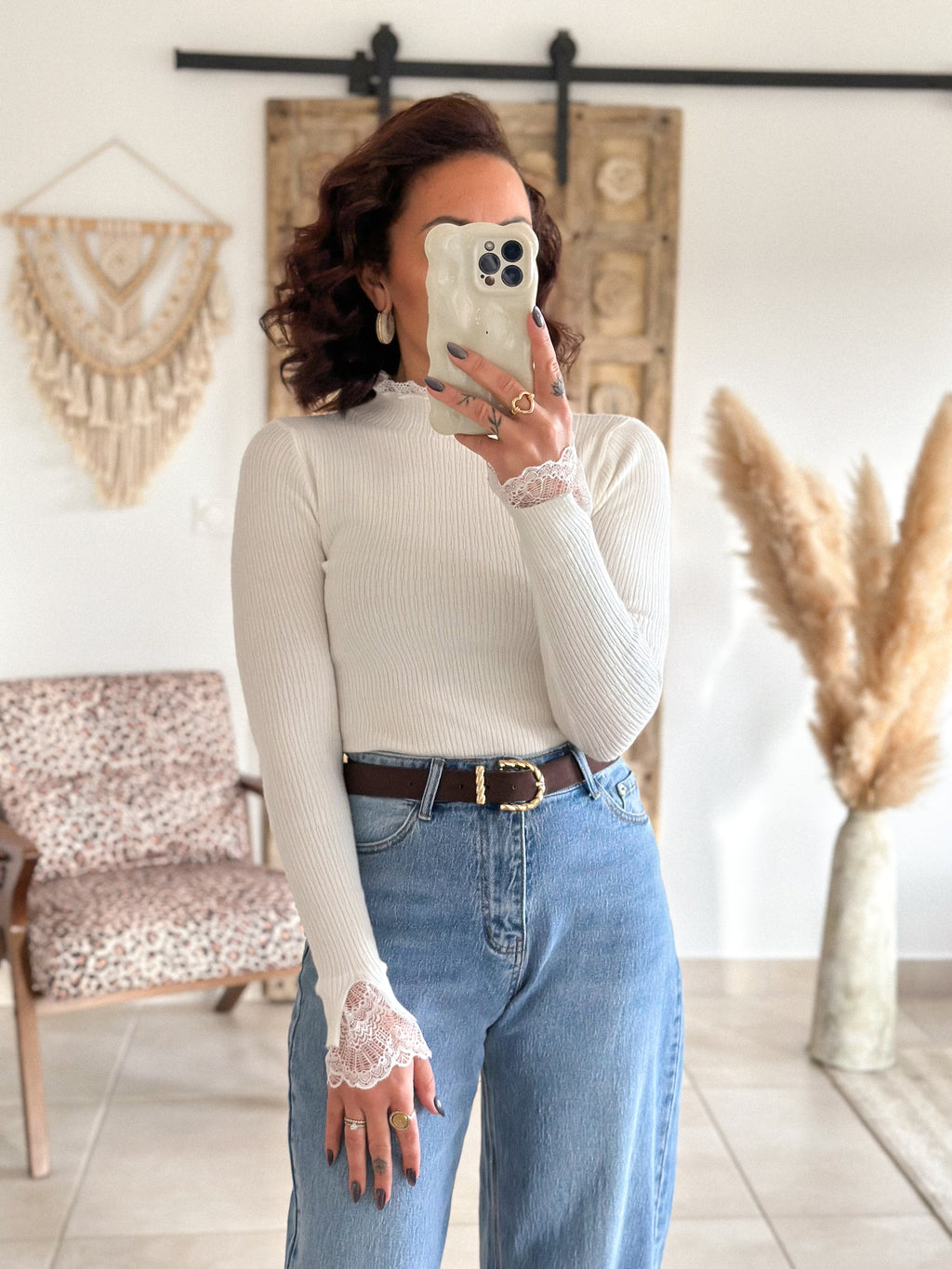 Pull Farah - col montant blanc à dentelle