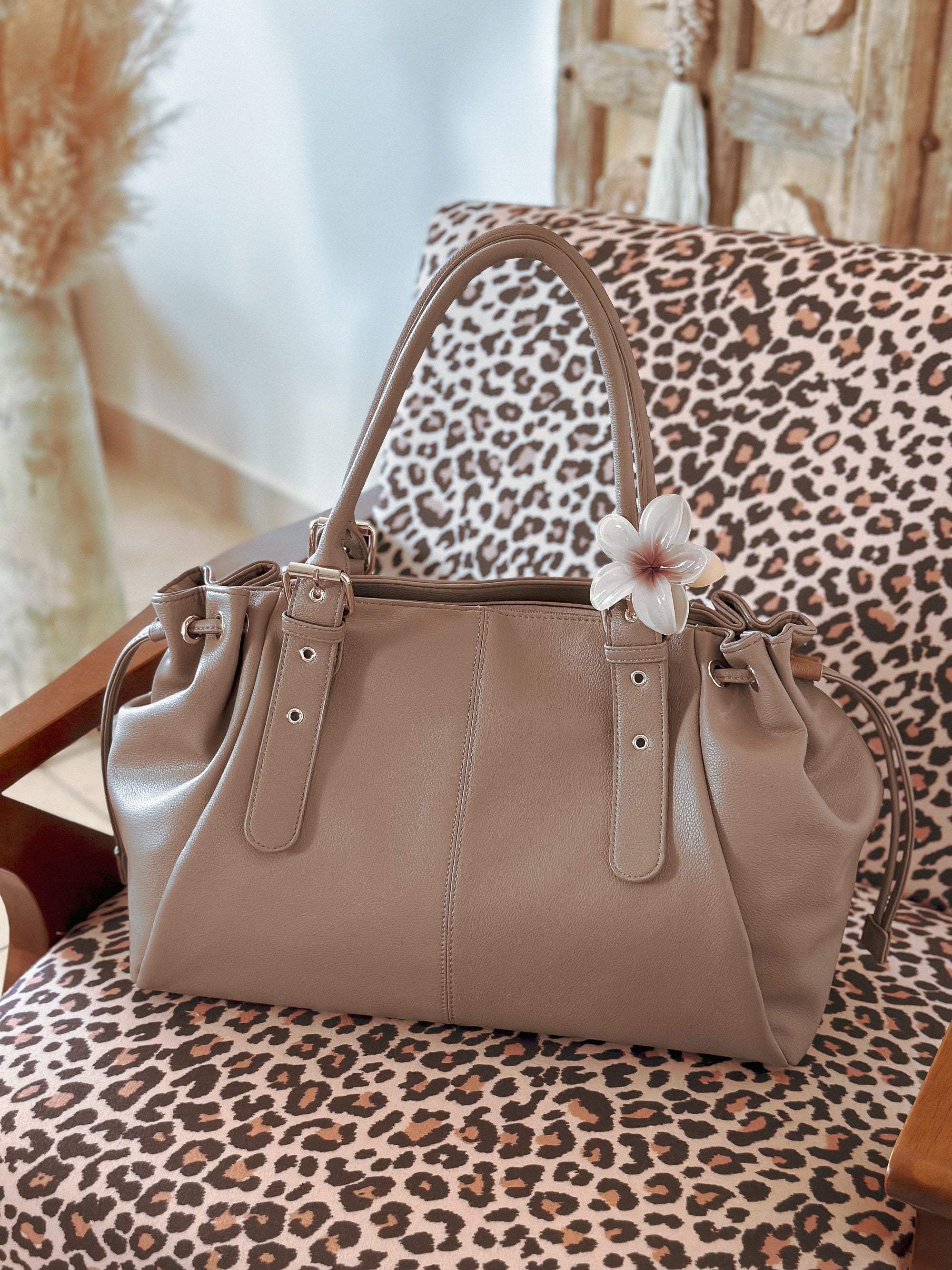 Sac cabas femme Alma taupe Mëya pour le travail et le bureau