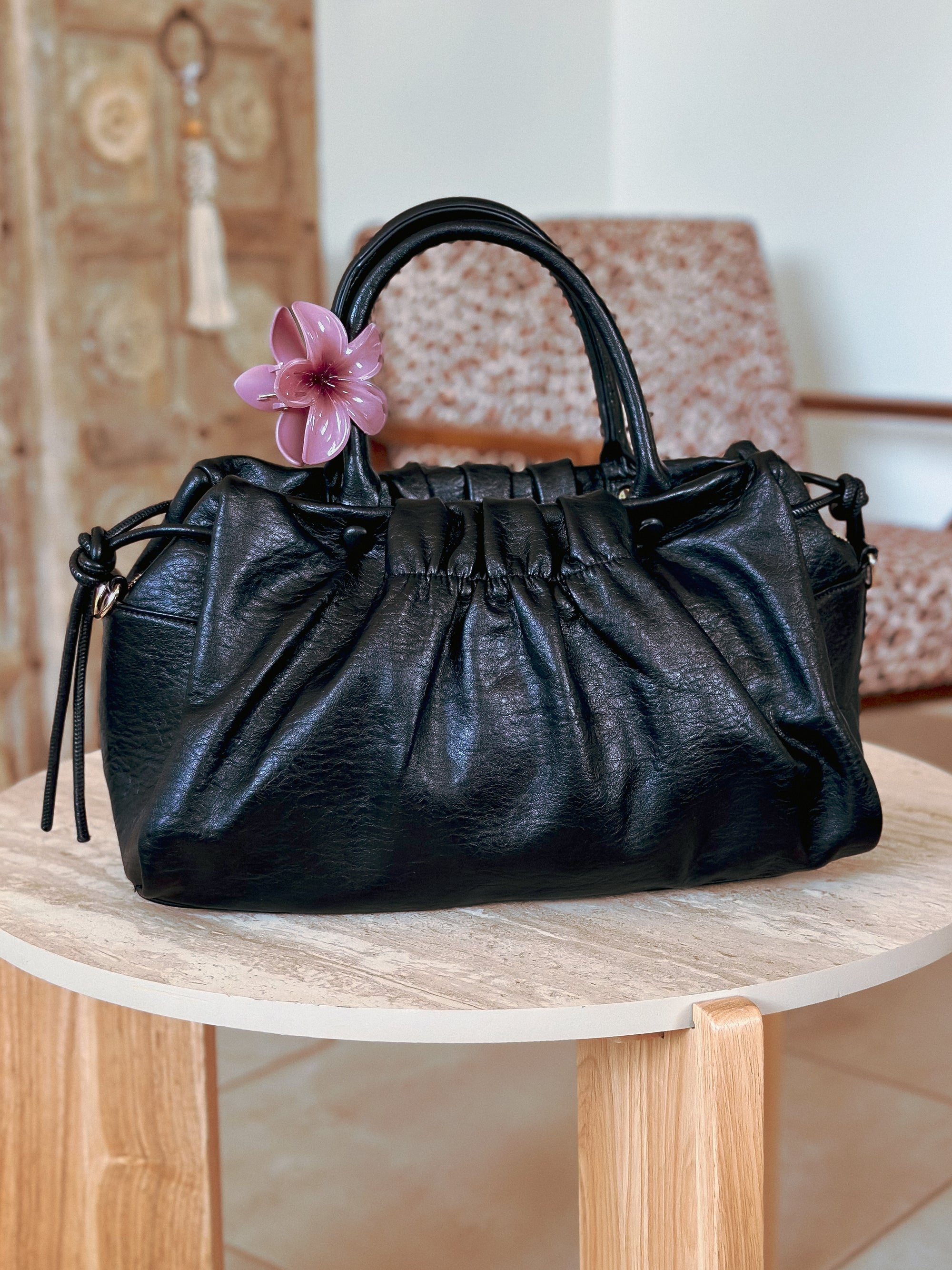 Sac à main noir femme Lou Mëya avec bandoulière