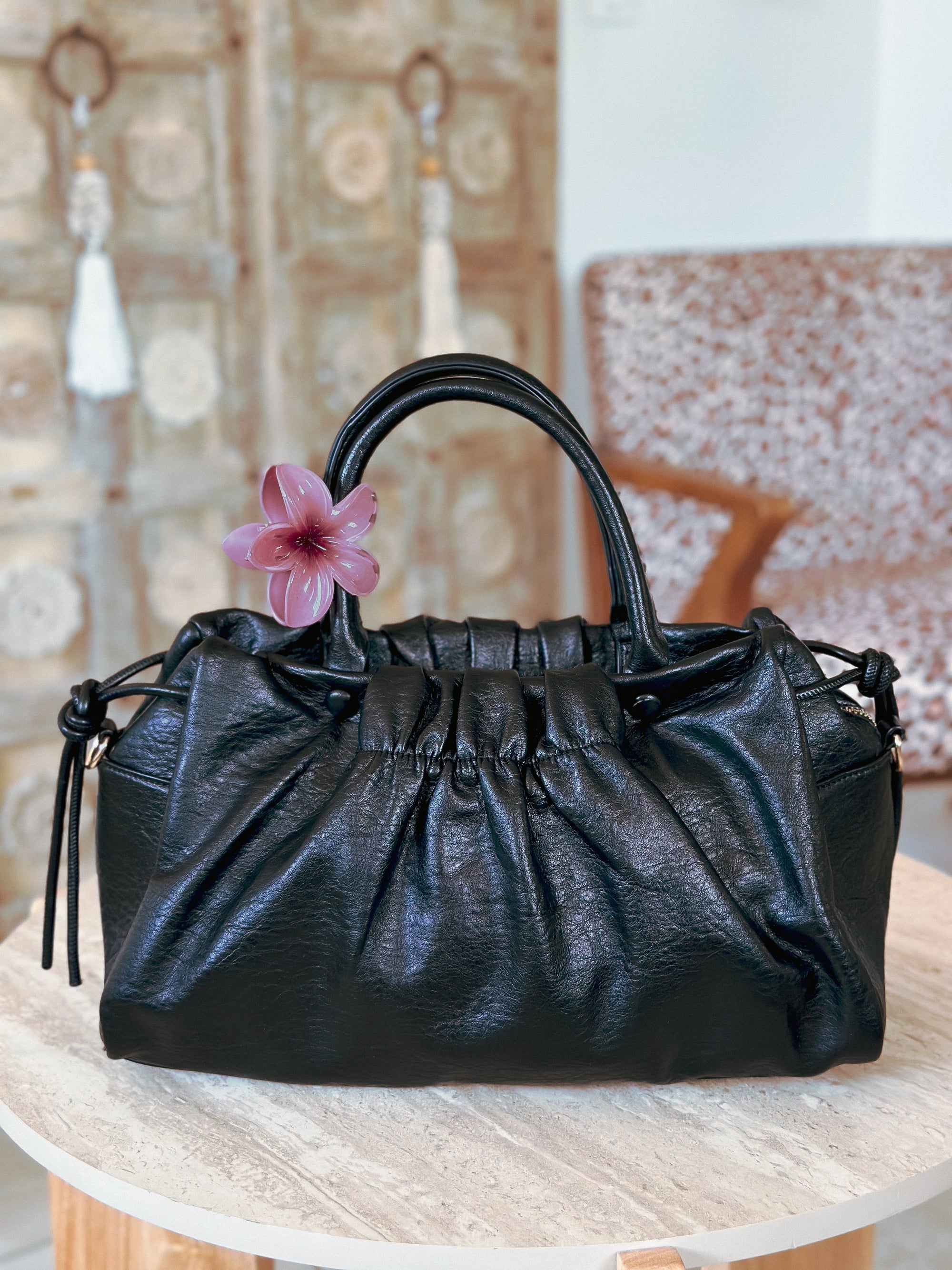 Sac à main noir femme Lou Mëya avec bandoulière