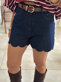 Short Lys - Scalloped hem